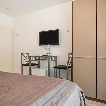 Mit Kaffeekueche Fuer Zwei *